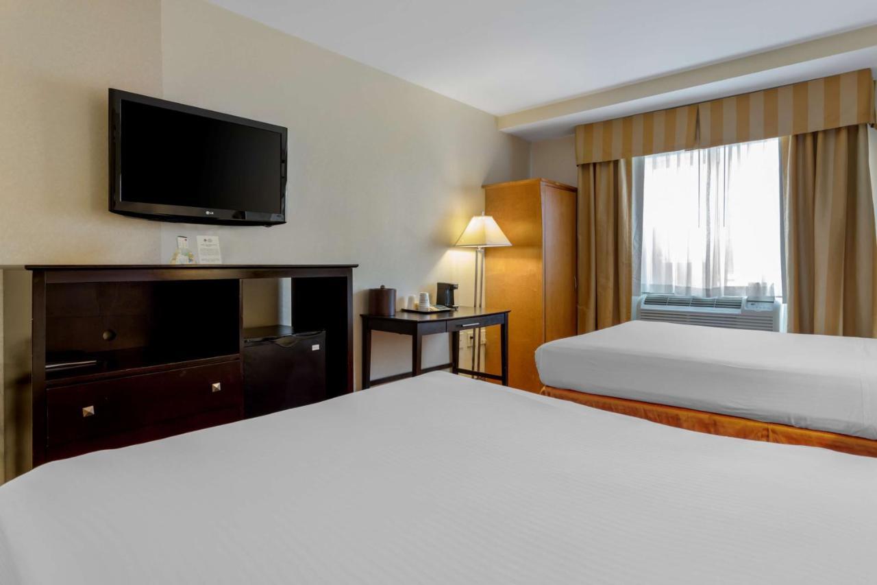 Best Western Plus Brooklyn Bay Hotel Nueva York Exterior foto